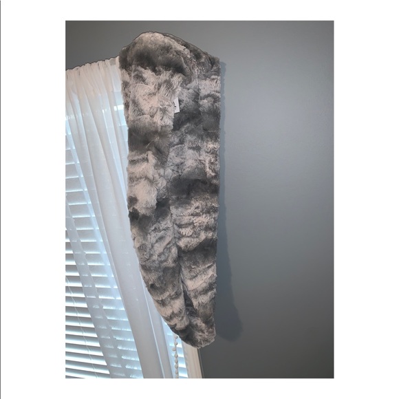 NWT Loft Scarf - Picture 2 of 5